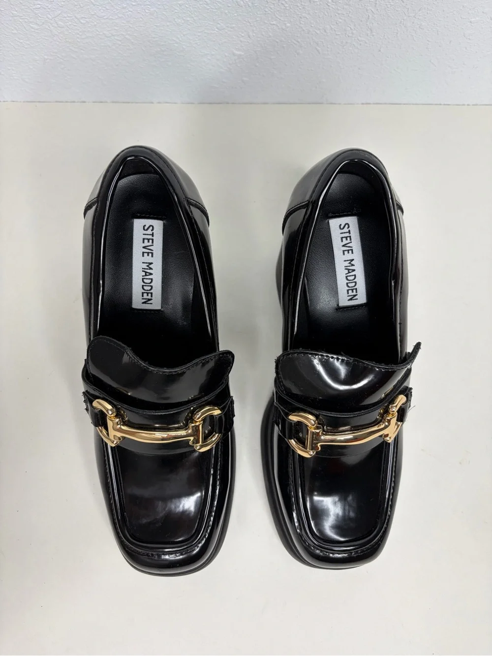 New Steve Madden Ginni Black Patent Platform Loafer with Gold Hardware size 6.5